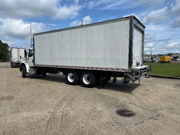 2019 Freightliner eM2 in Hammond, LA — photo 6