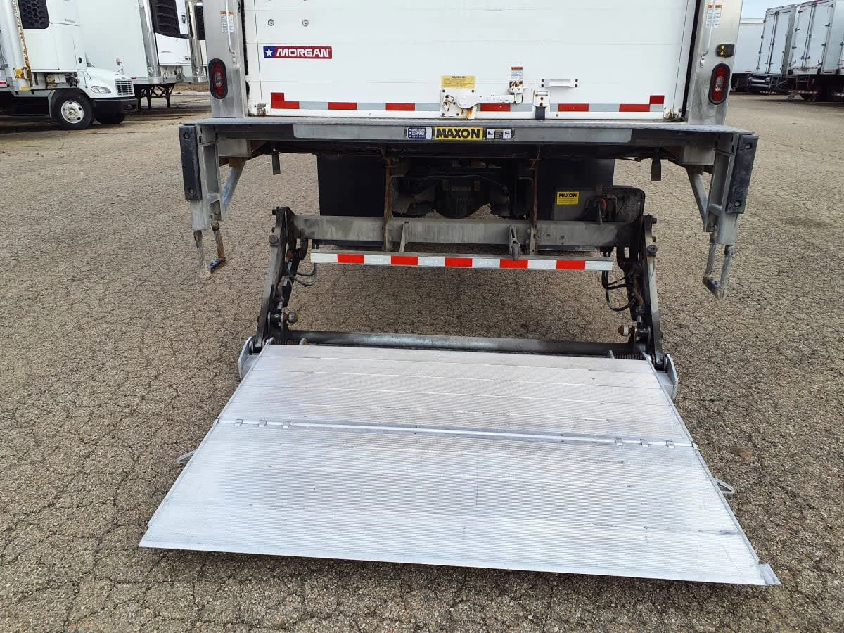 2020 Freightliner M2 106 - image 17