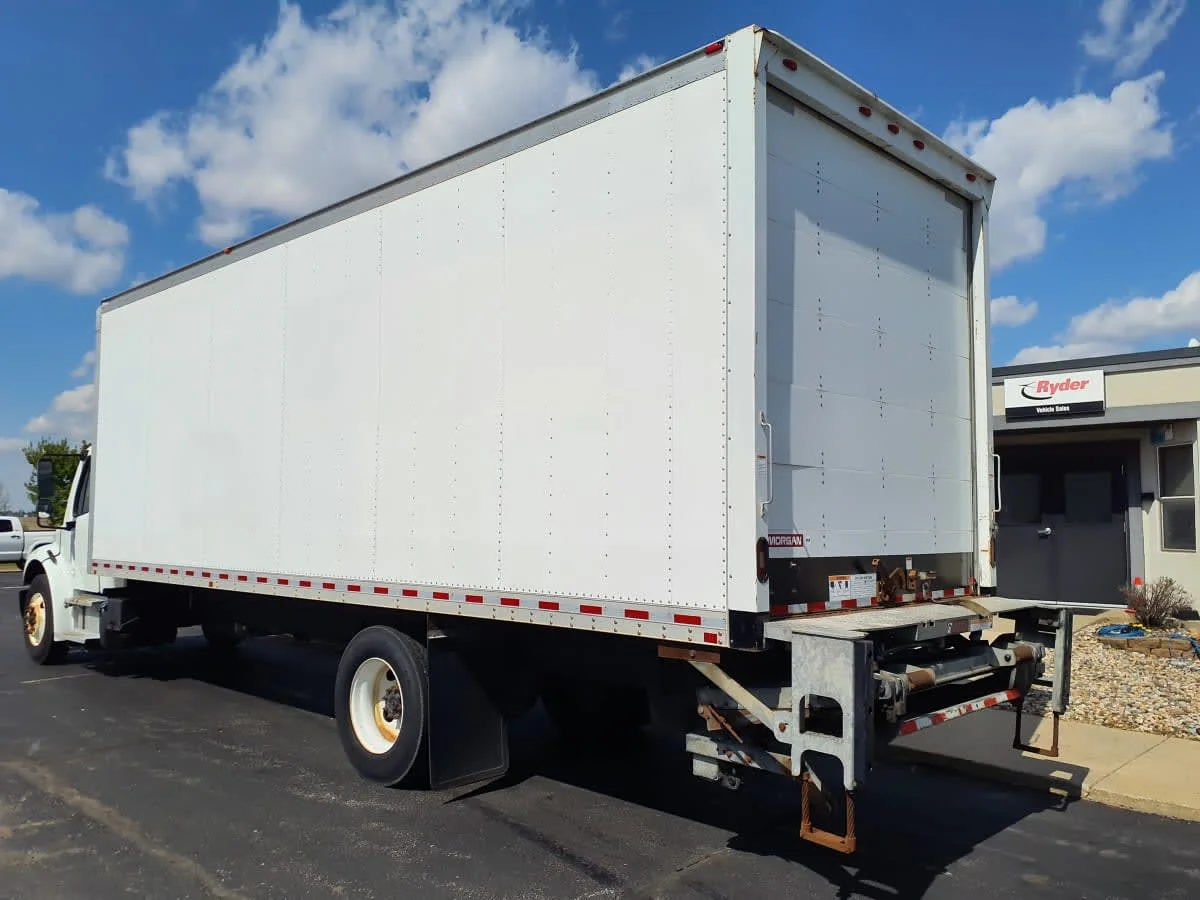 2019 Freightliner M2 106 in Altoona, IA — photo 6