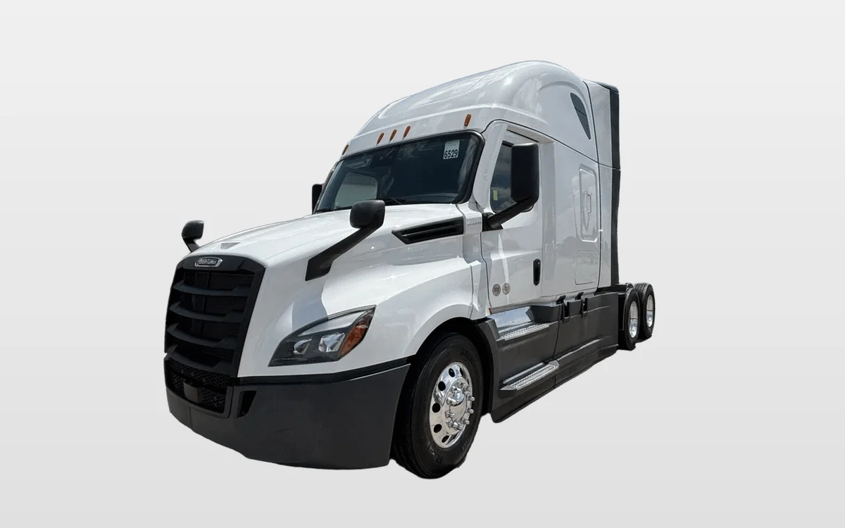 2025 Freightliner Cascadia - image 1