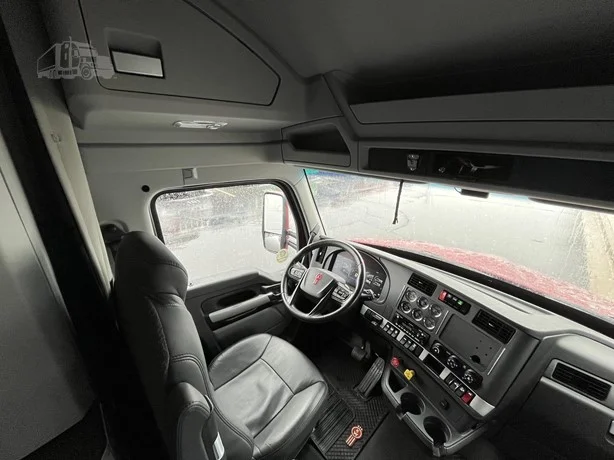 2023 Kenworth T680 - image 11