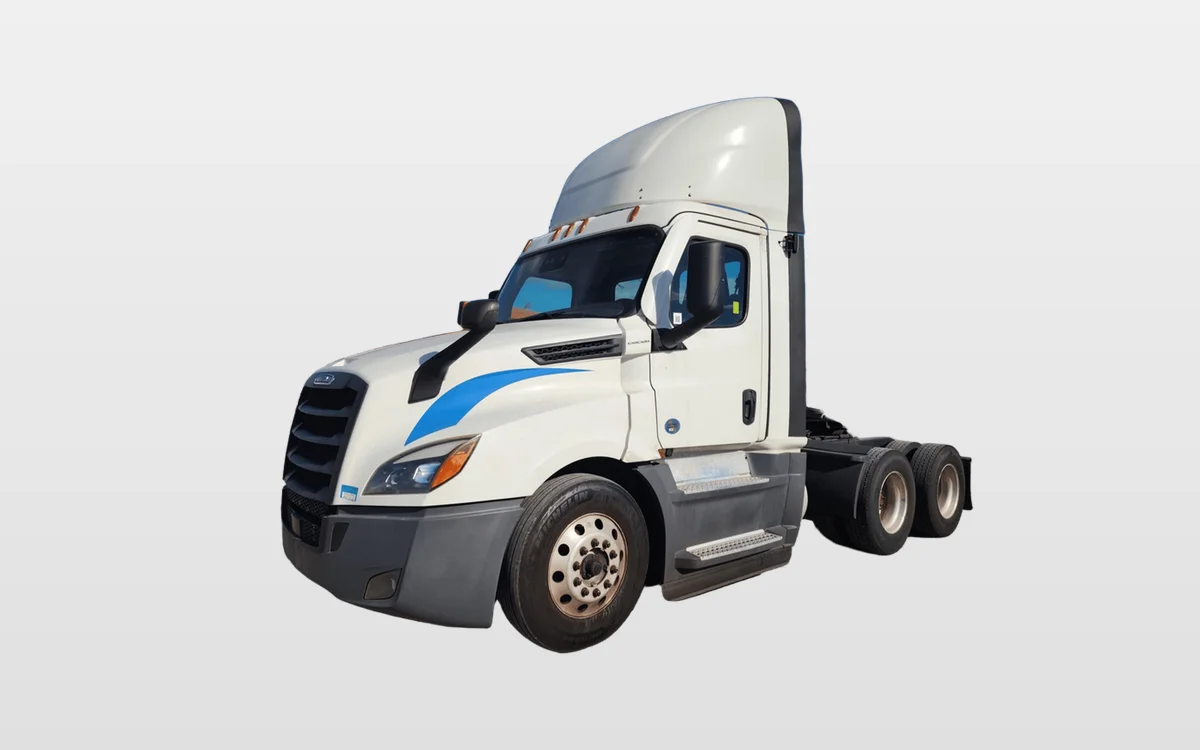 2022 FREIGHTLINER CASCADIA 126DC - image 1