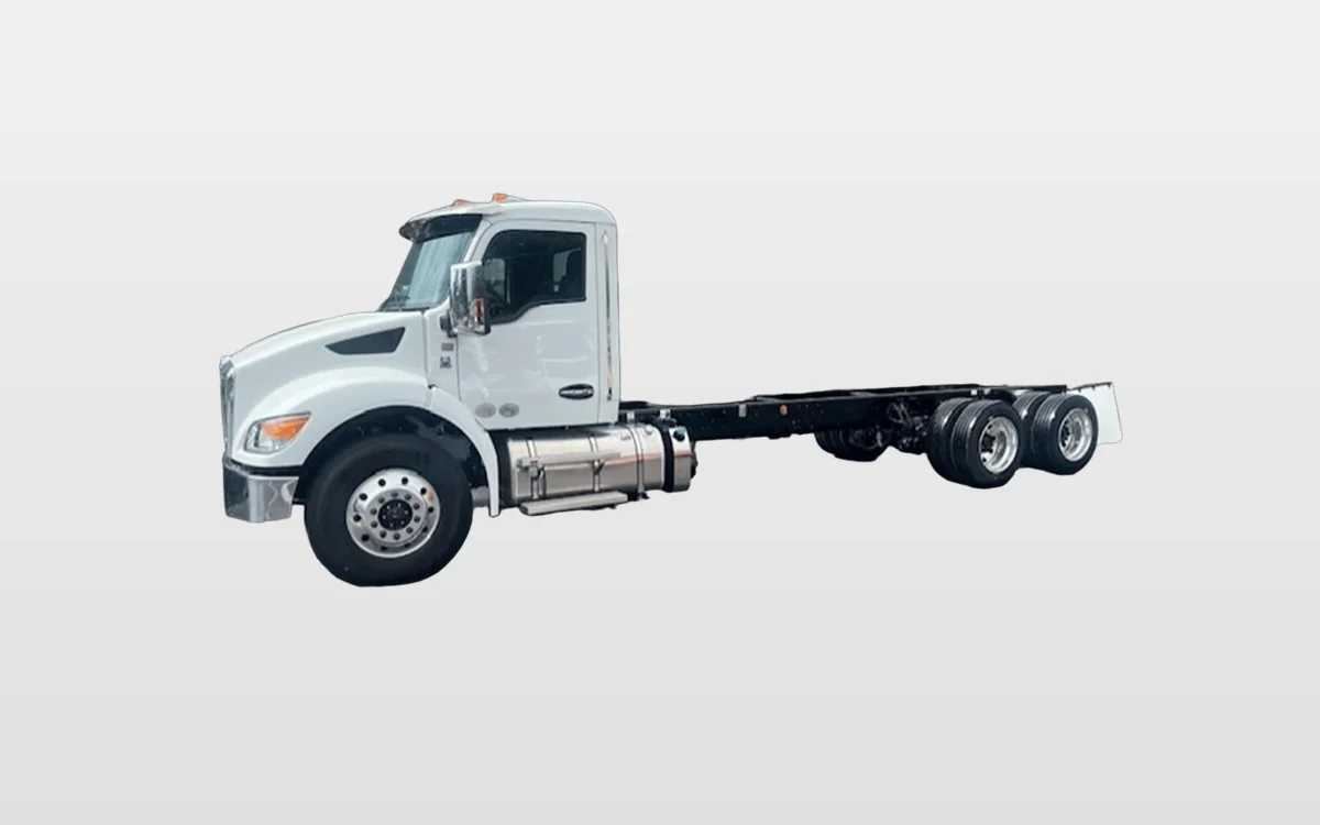 2025 Kenworth T480 - image 1