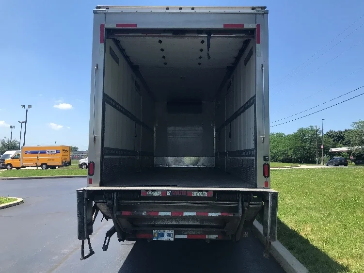 2019 Freightliner M2 106 - image 8