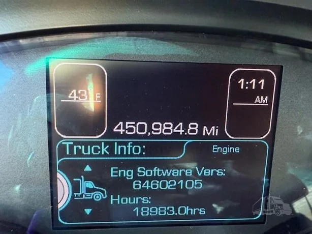 2022 Kenworth T680 - image 13