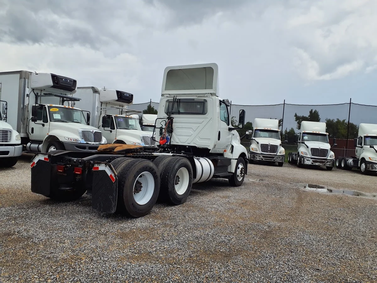 2019 International LT in St. Rose, LA — photo 4