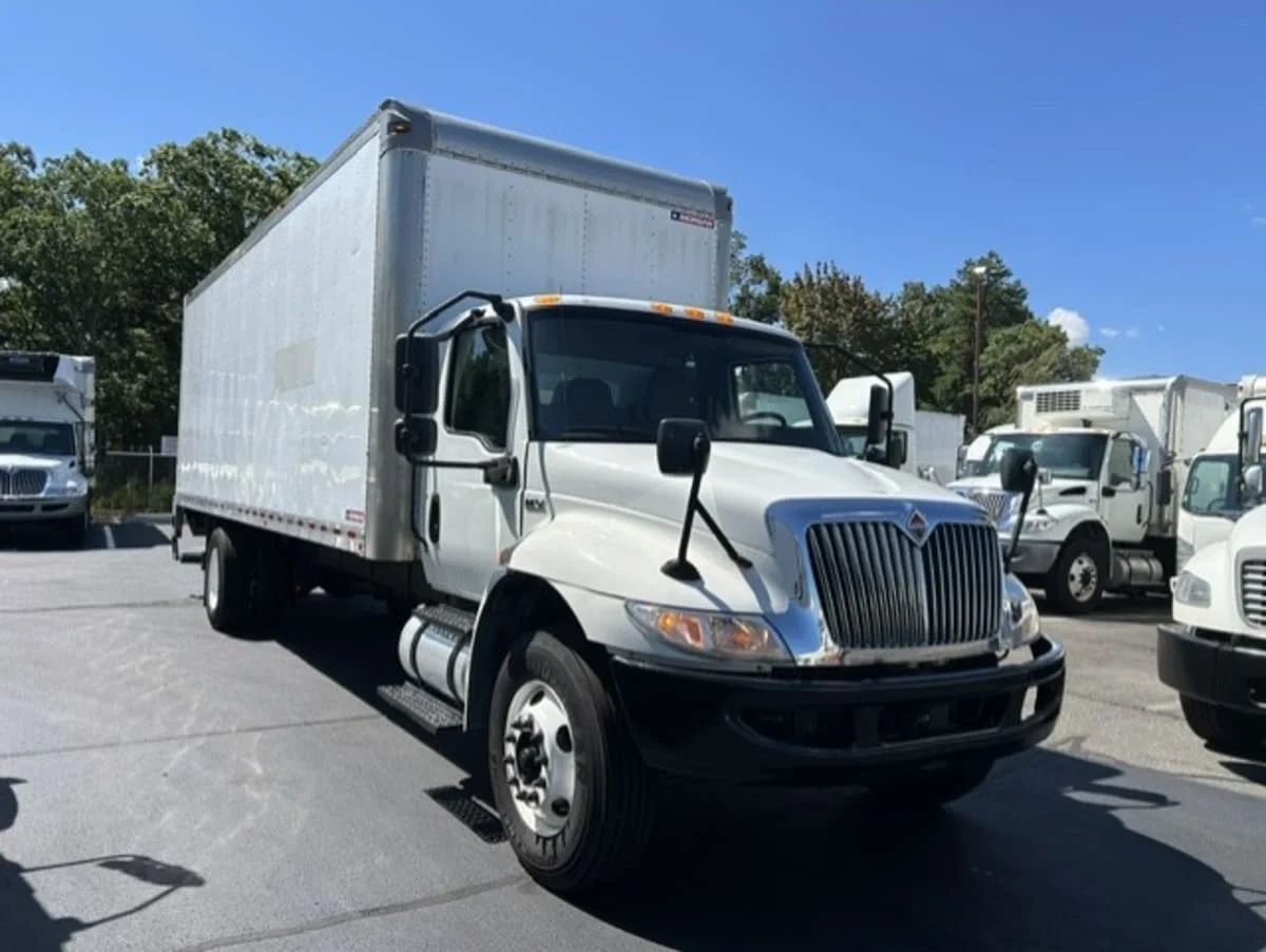 2020 International MV in Farmingdale, NY — photo 3