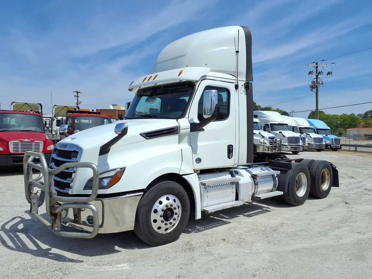 2020 Freightliner Cascadia in Greenville, SC