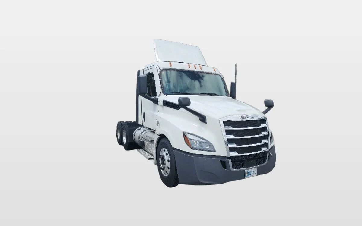 2022 Freightliner - image 1