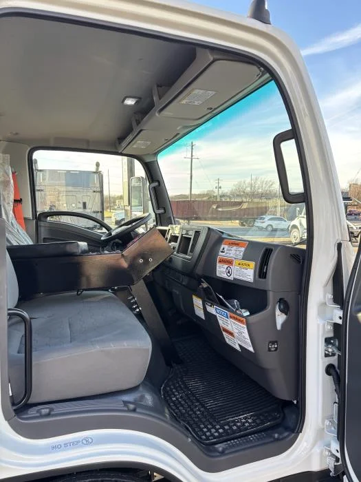 2025 Isuzu NRR in Lowell, AR — photo 20