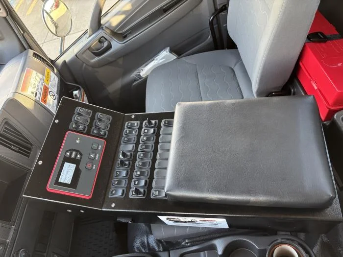 2025 Isuzu NRR in Lowell, AR — photo 21