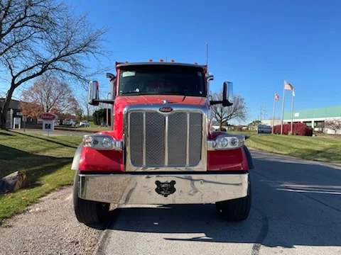 2027 Peterbilt 567 in Columbus, OH — photo 2