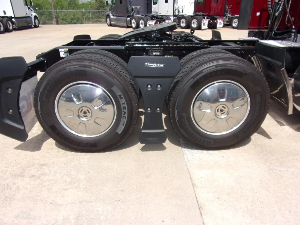 2023 Peterbilt 579 - image 7