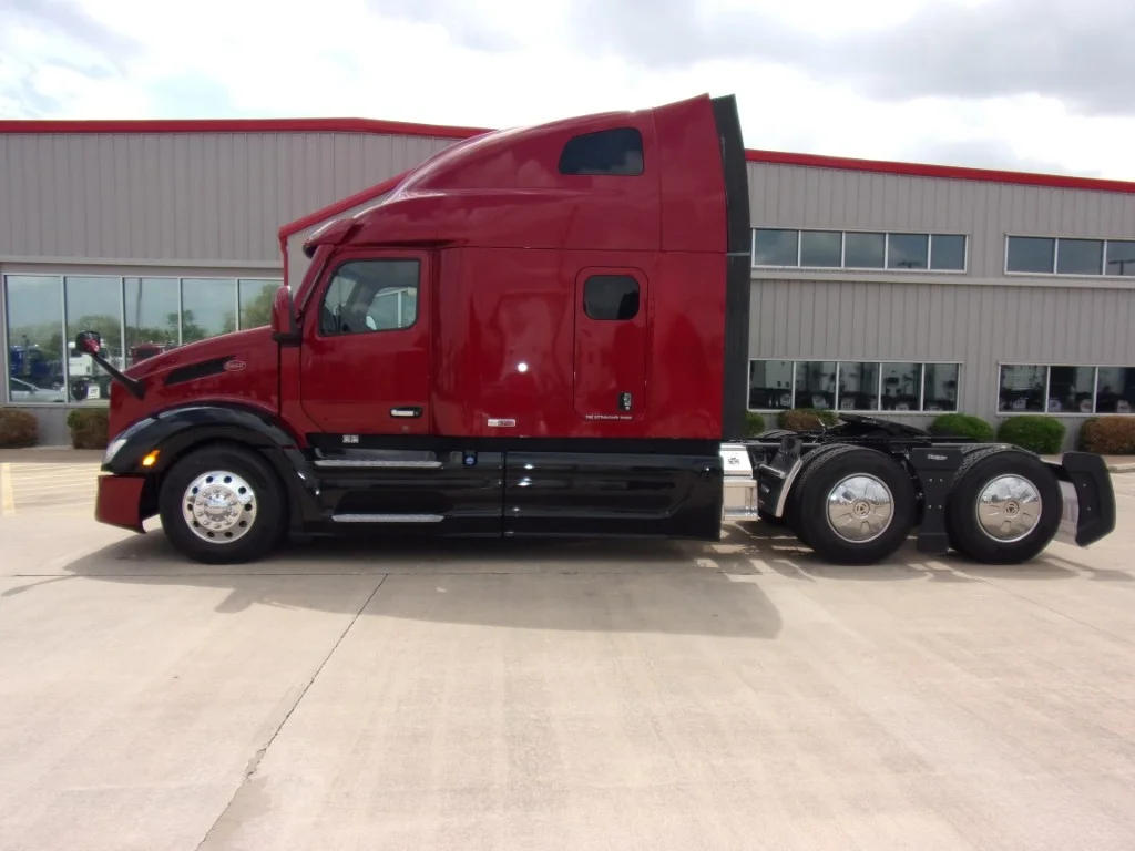 2023 Peterbilt 579 - image 6