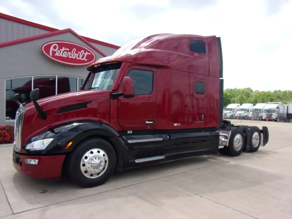 2023 Peterbilt 579 in Fort Smith, AR