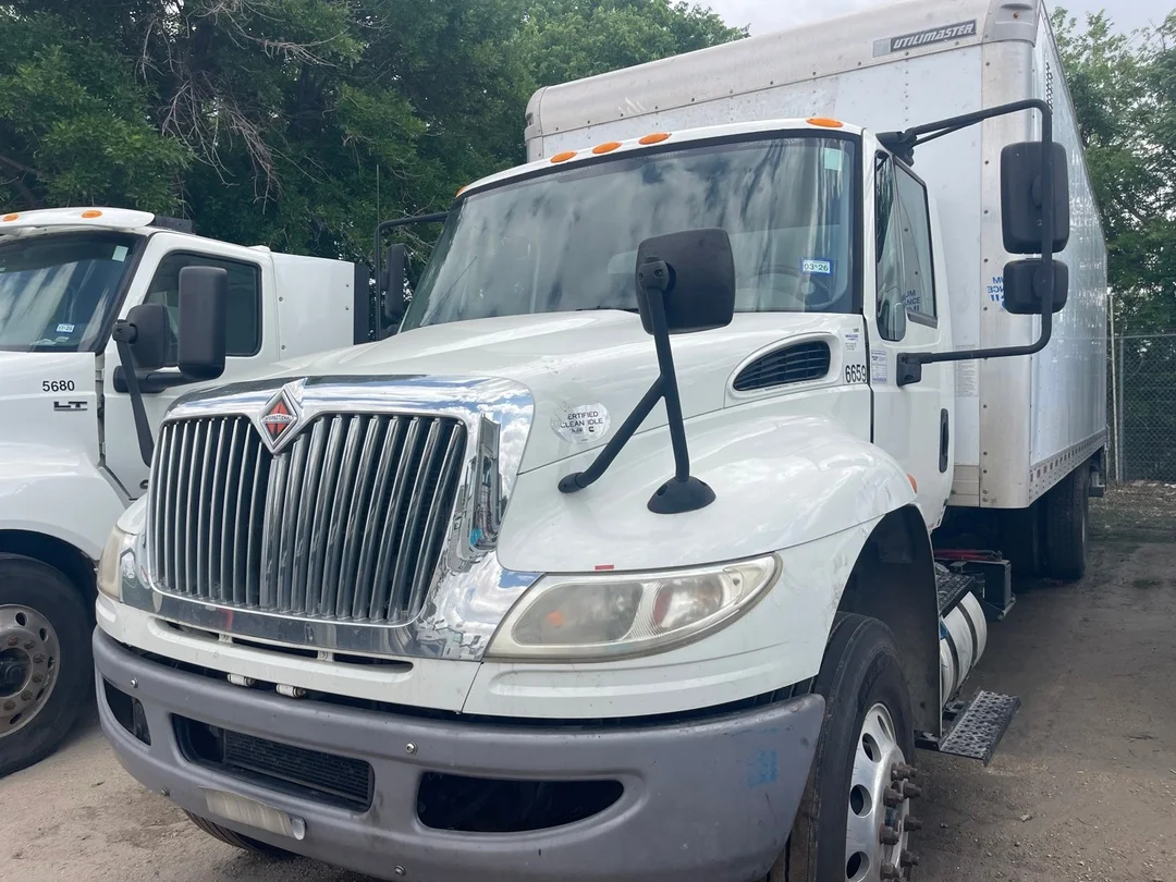 2017 International 4300 in SAN ANTONIO, TX