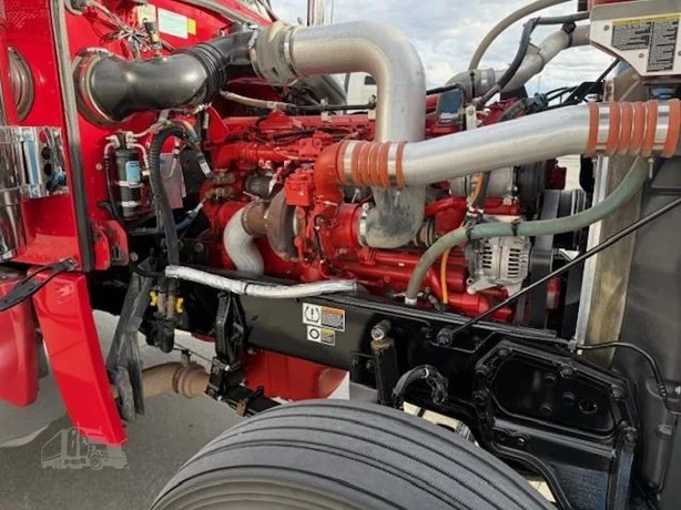 2023 Peterbilt 389 - image 10