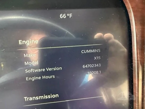 2023 Peterbilt 389 - image 18