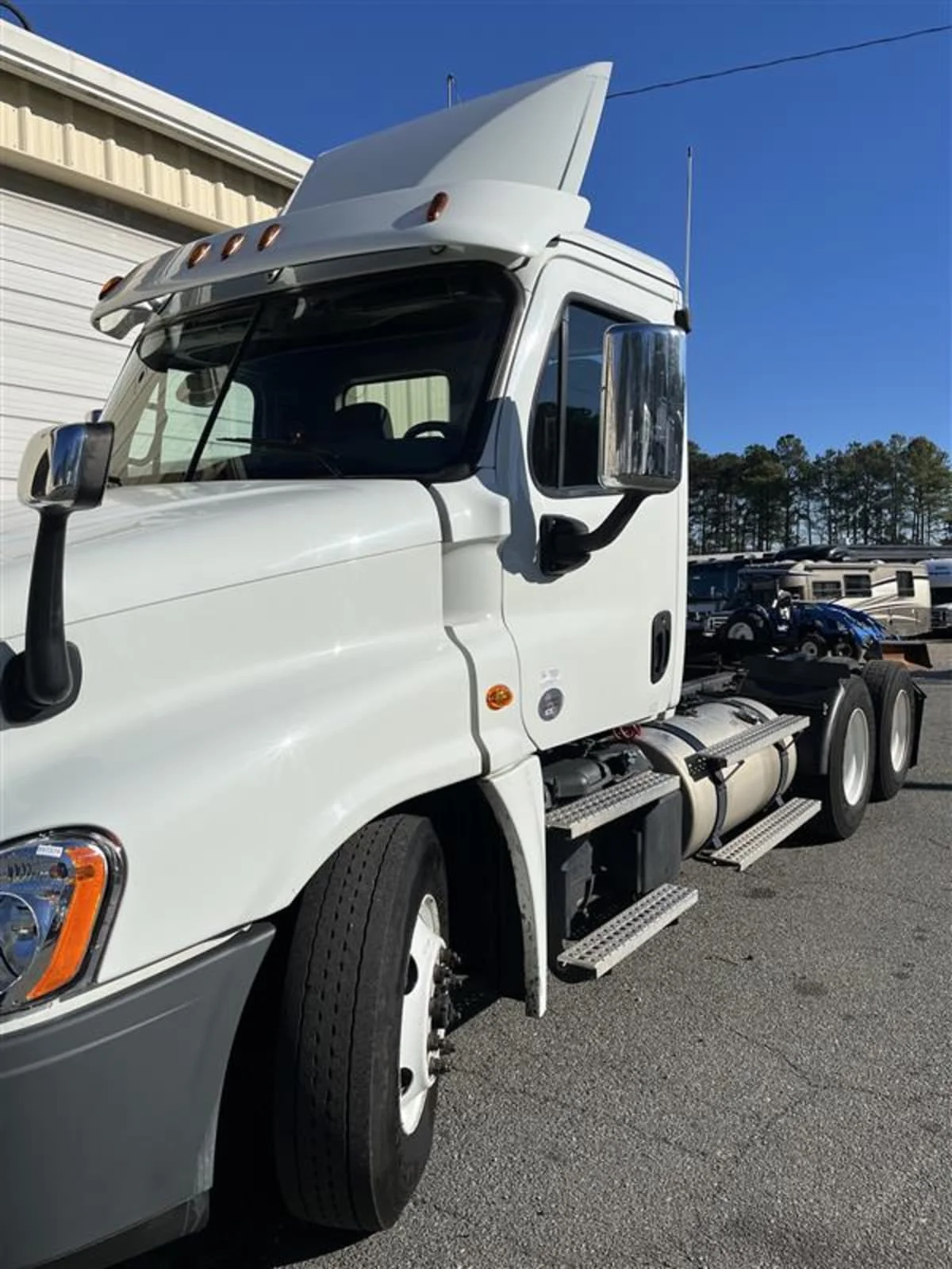 2020 Freightliner Cascadia