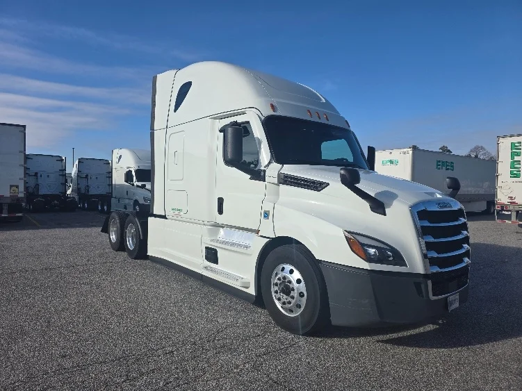 2021 Freightliner Cascadia in Prince George, VA