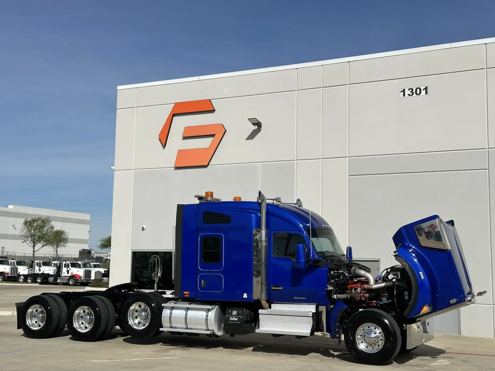 2022 Kenworth W990 - image 9