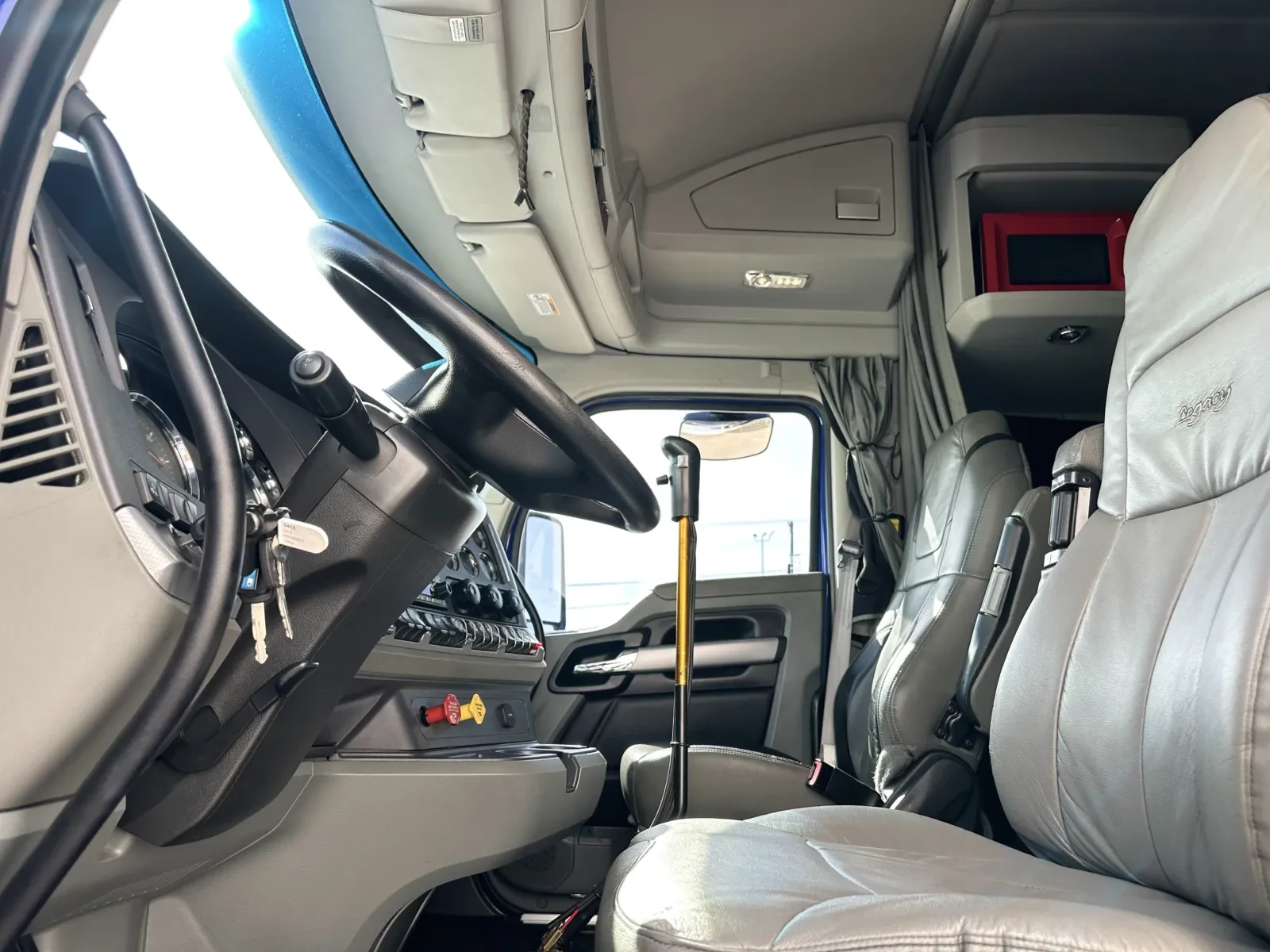 2022 Kenworth W990 - image 14