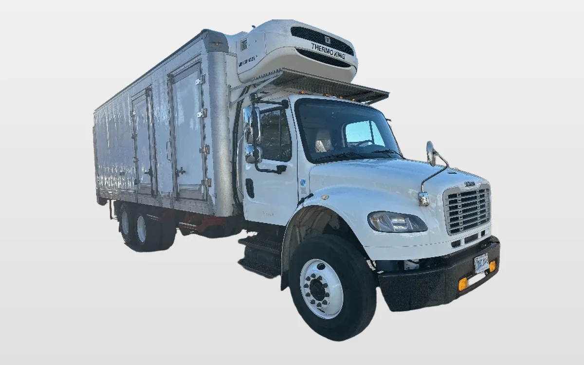 2018 Freightliner M2 106 - image 1