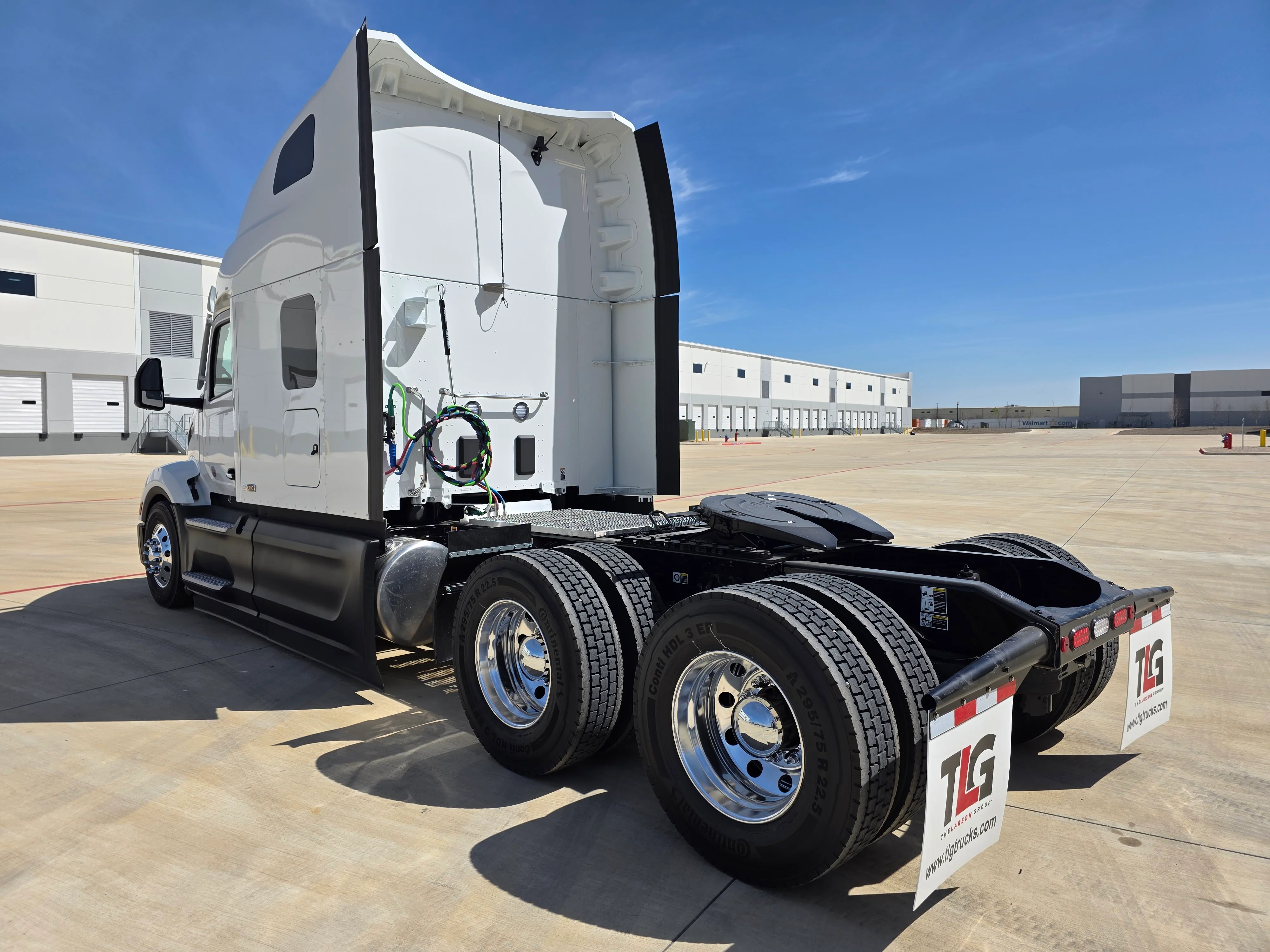 2027 Peterbilt 579 in Portland, OR — photo 3