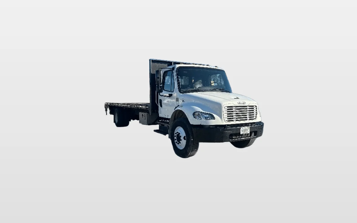 2020 Freightliner M2 106 - image 1