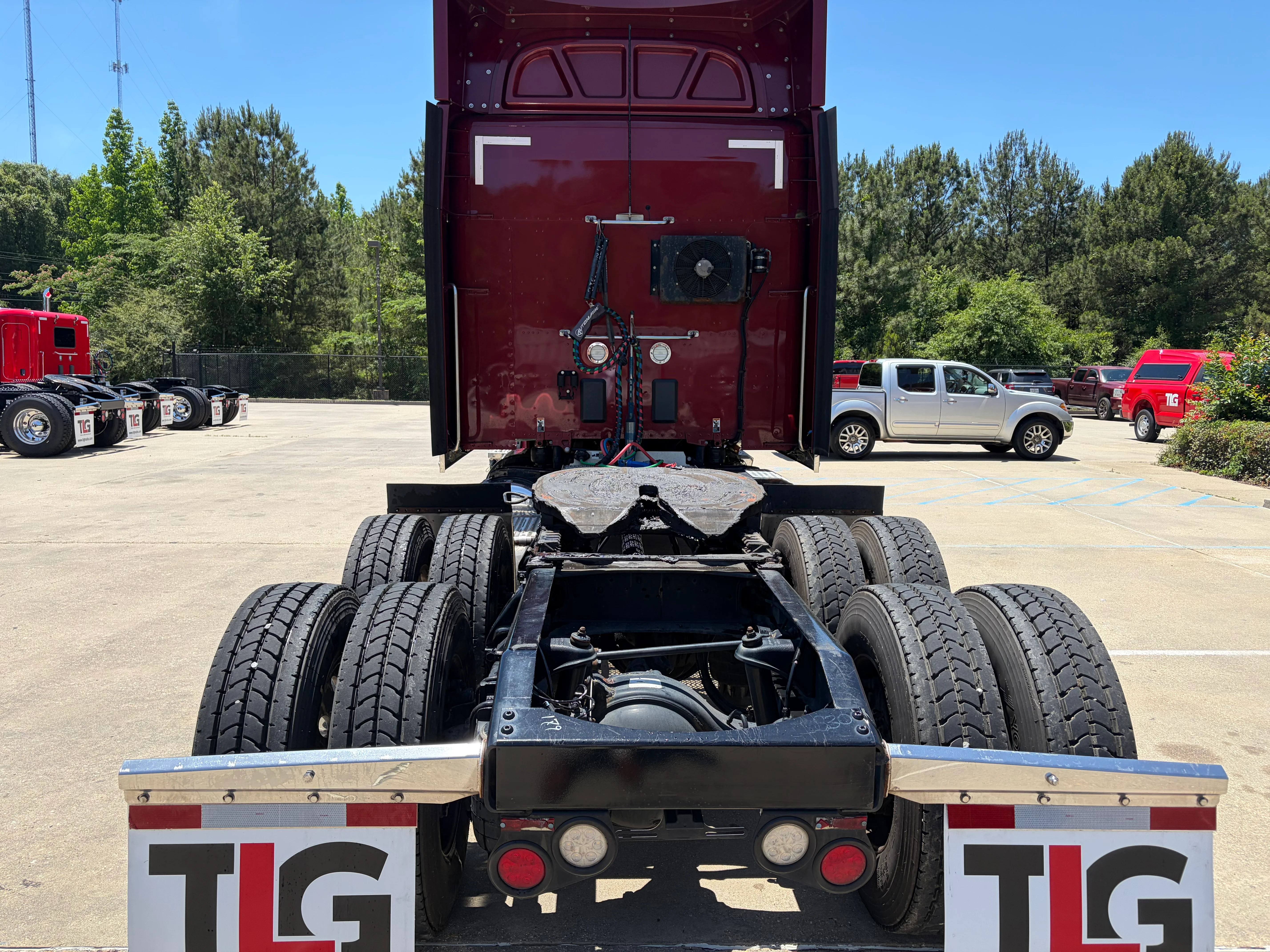 2022 Peterbilt 567 in Hattiesburg, MS — photo 4