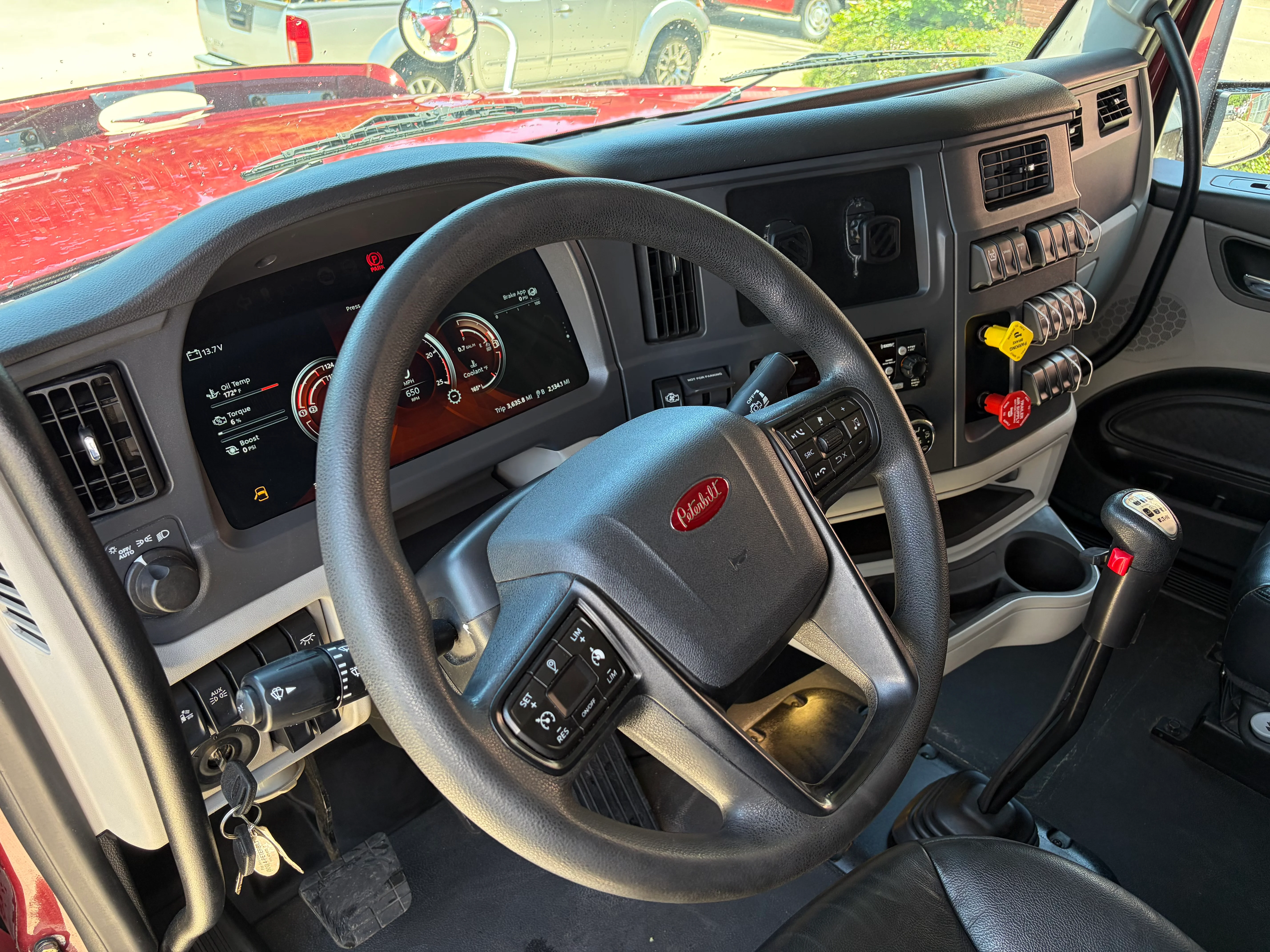 2022 Peterbilt 567 in Hattiesburg, MS — photo 12