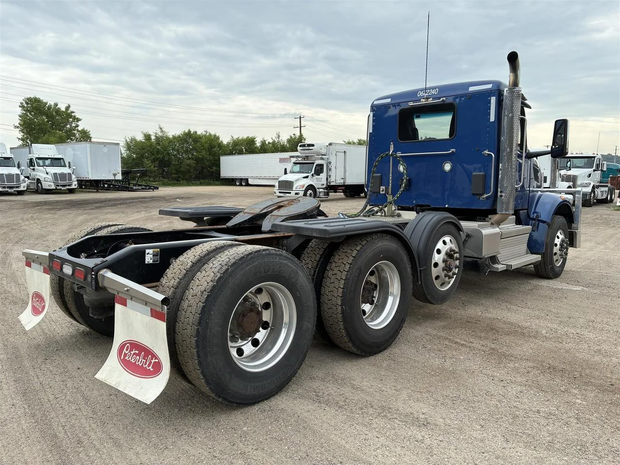 2023 Peterbilt 567 in Rochester, MN — photo 5