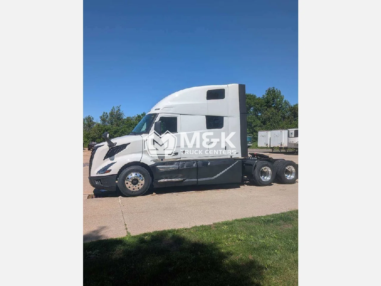 2026 Volvo VNL 860 in Erie, PA