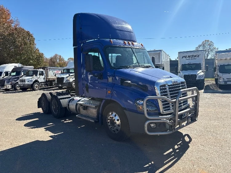 2020 Freightliner Cascadia in Mebane, NC