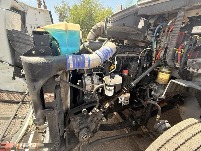 2019 Peterbilt 579 — photo 10