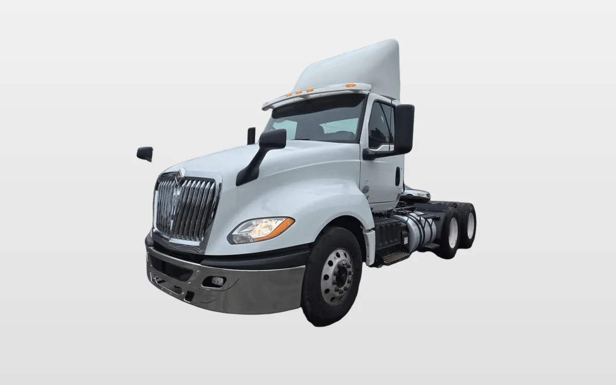 2019 International - image 1