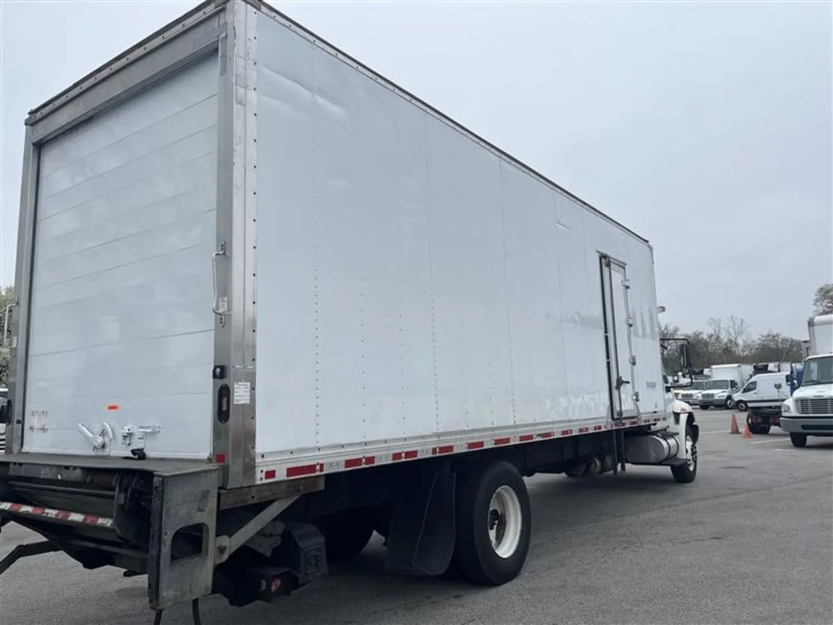 2018 International 4300 in Beltsville, MD — photo 4