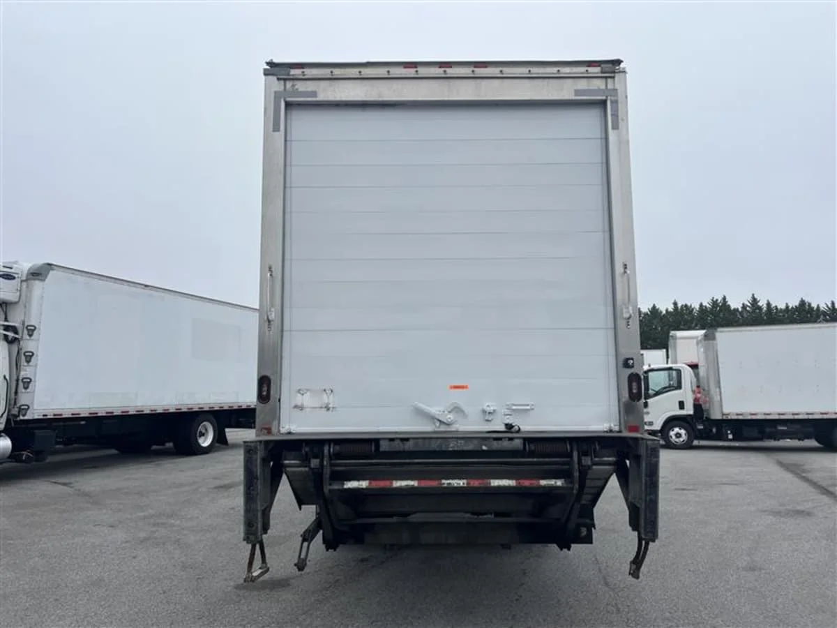 2018 International 4300 in Beltsville, MD — photo 5