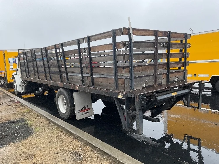 2016 Freightliner M2 106 - image 6