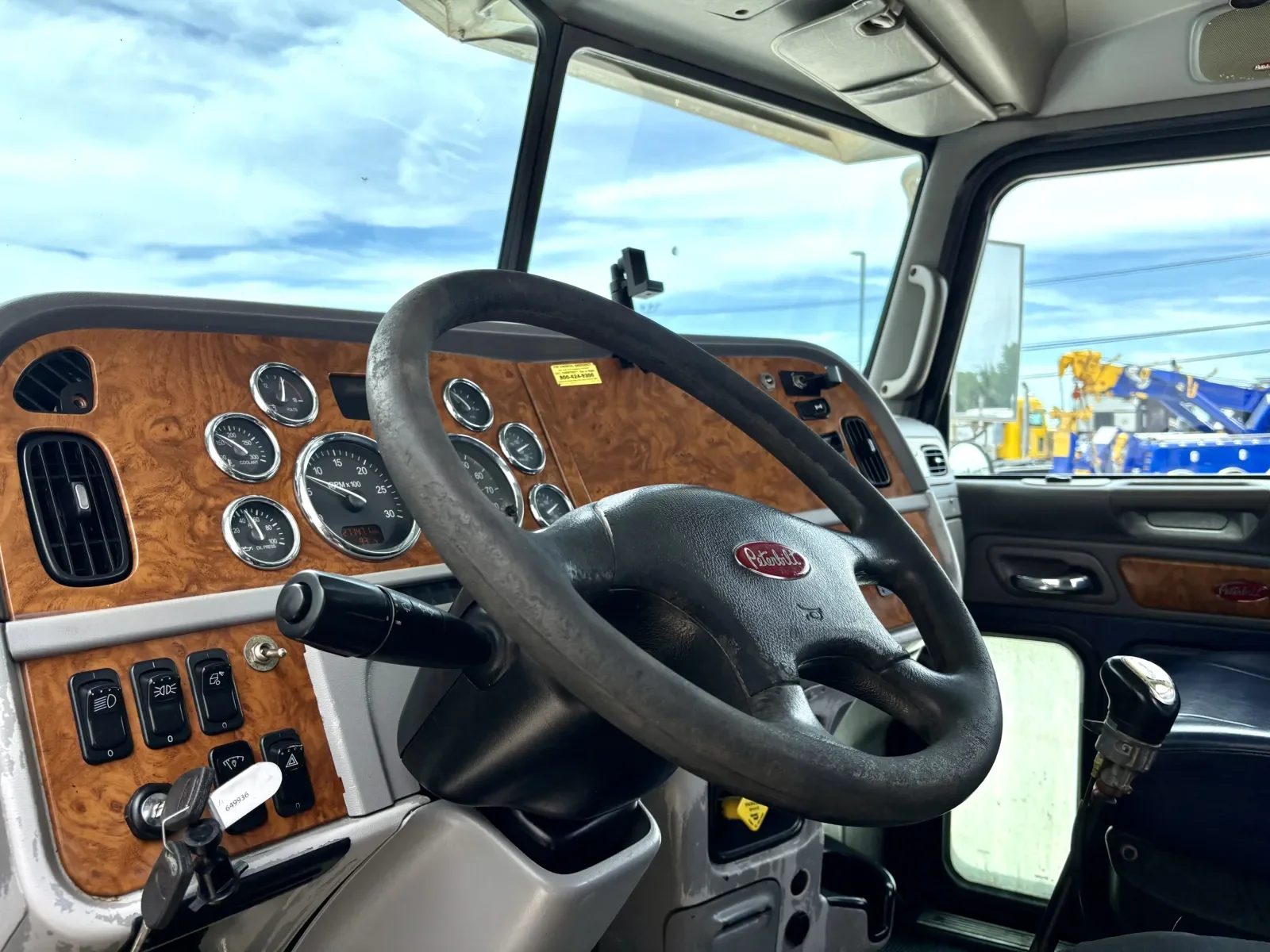 2006 Peterbilt in Hutchins, TX — photo 15