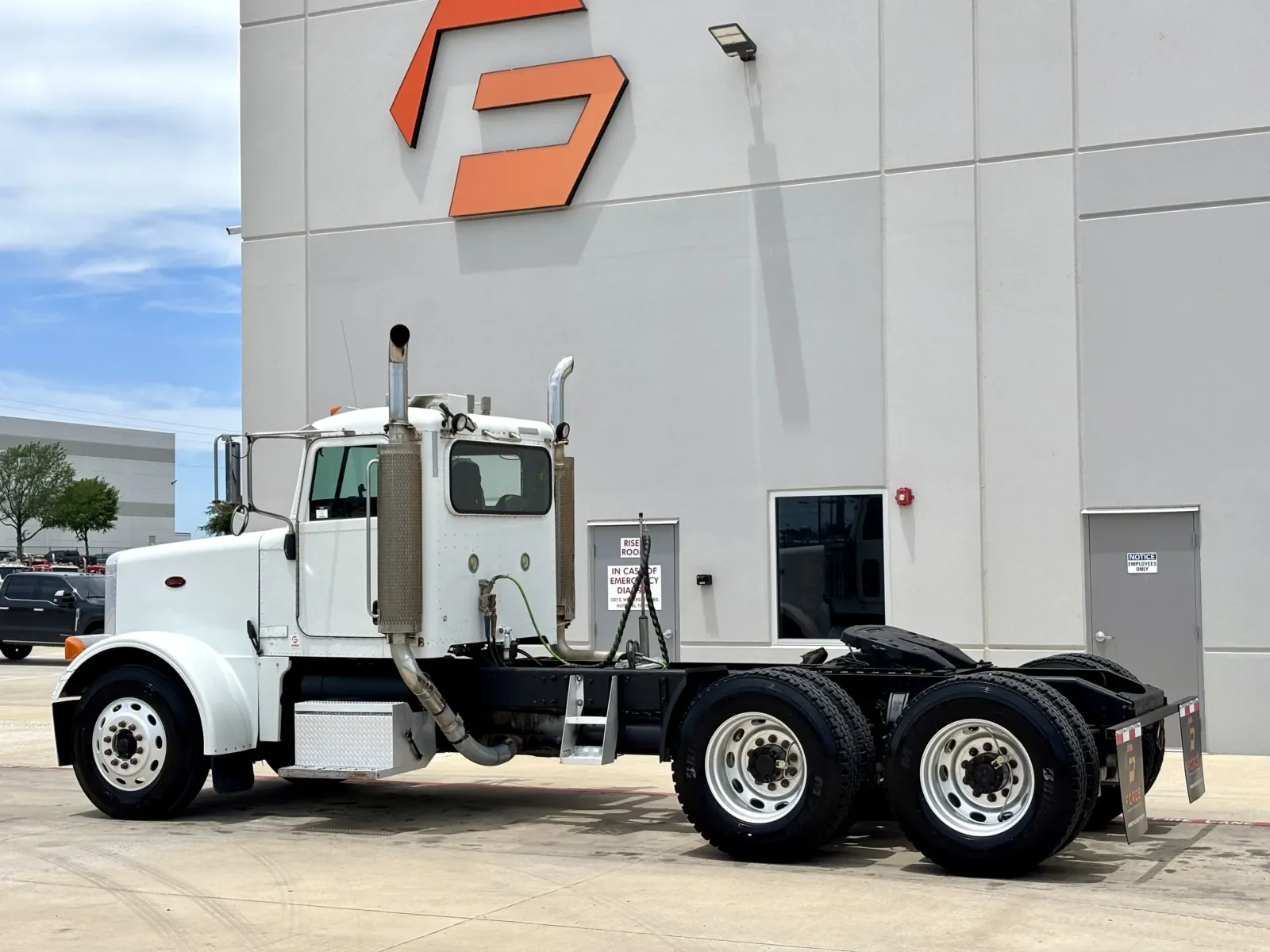 2006 Peterbilt in Hutchins, TX — photo 6
