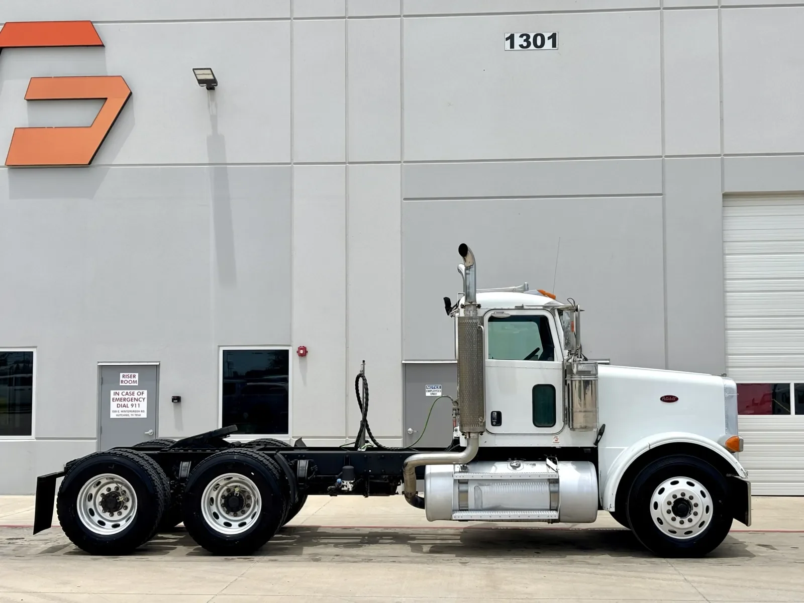 2006 Peterbilt in Hutchins, TX — photo 3