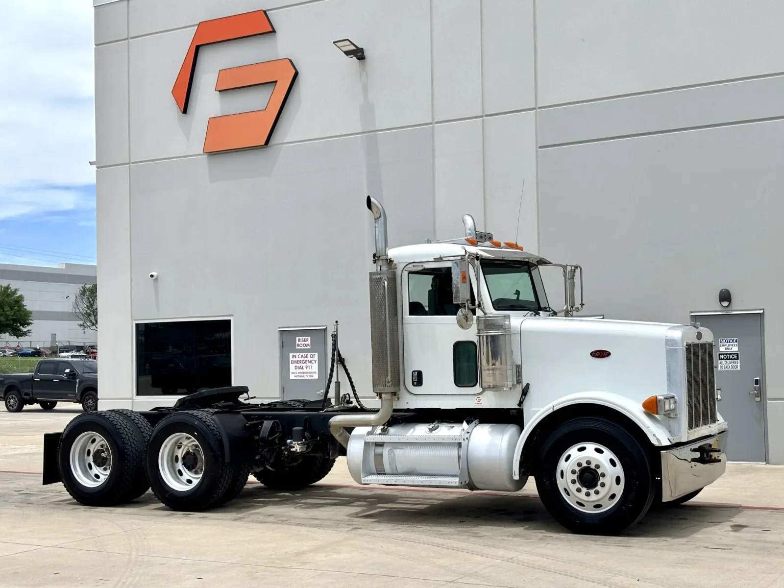 2006 Peterbilt in Hutchins, TX