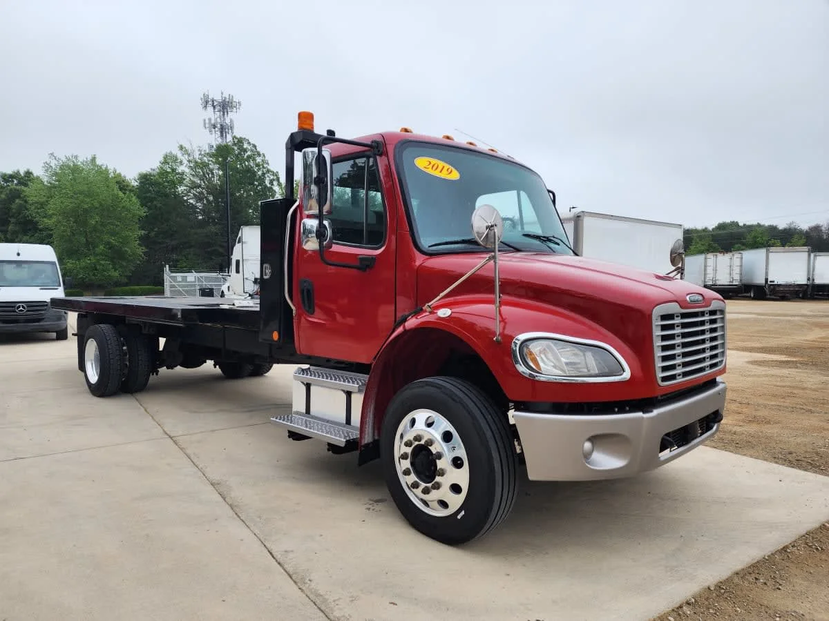 2019 Freightliner M2 106 in Greensboro, NC — photo 3