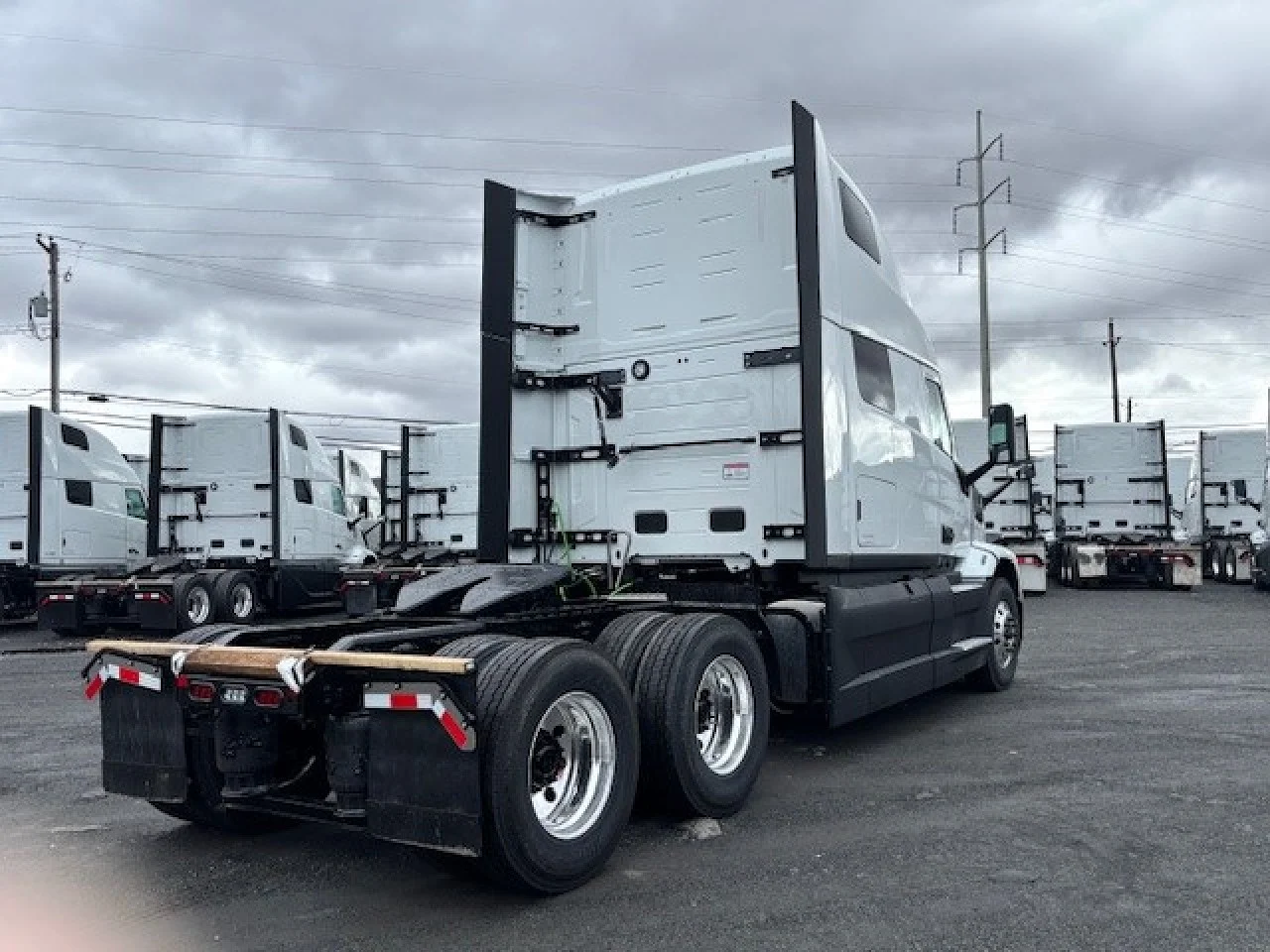 2026 Mack Pinnacle in Dunmore, PA — photo 2