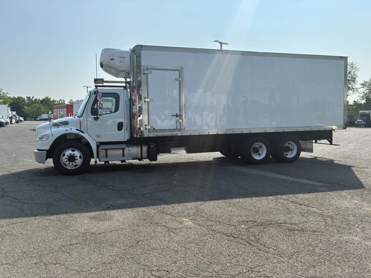 2019 Freightliner M2 106 in Newark, NJ — photo 11
