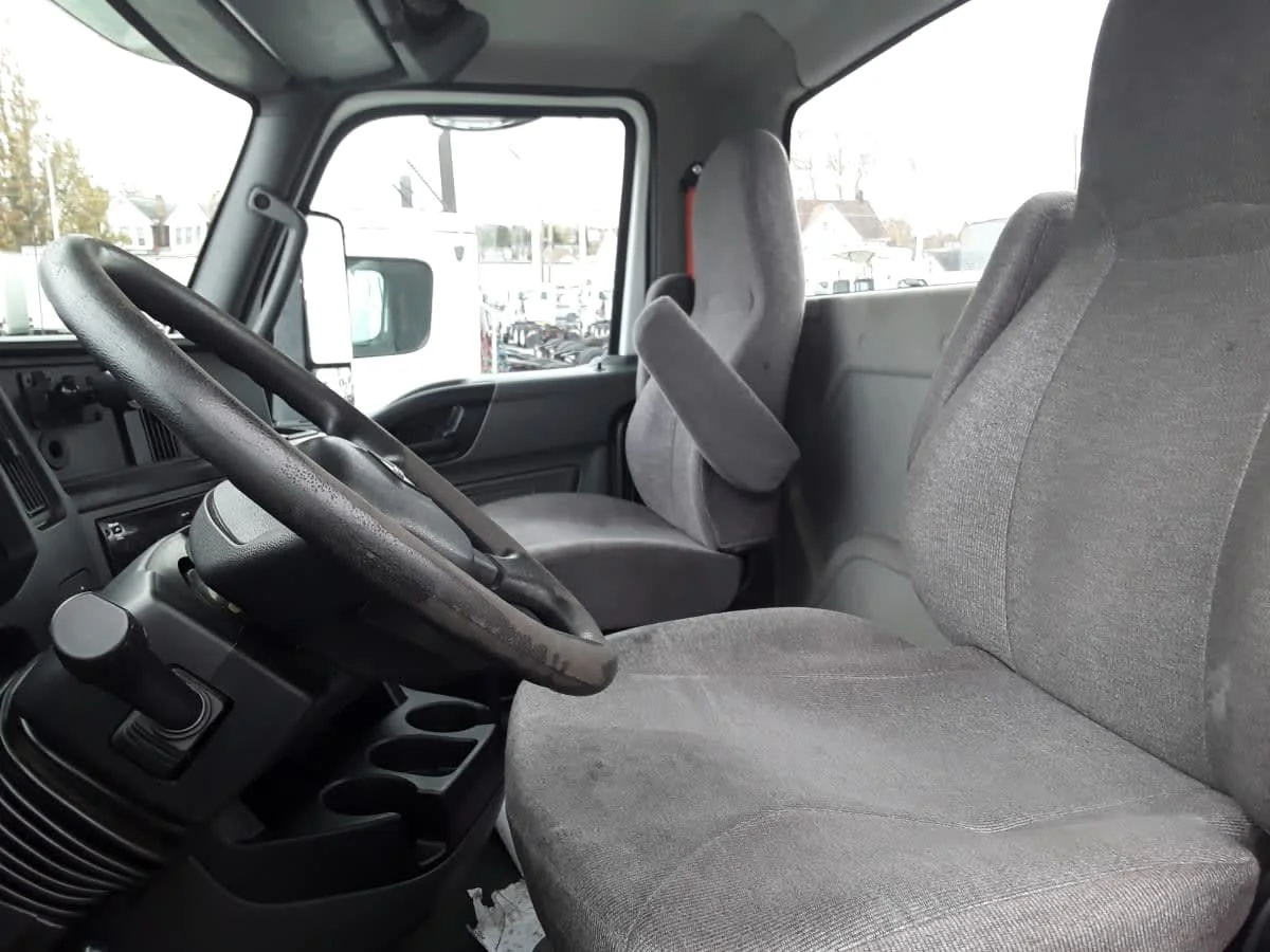 2019 International RH - image 10