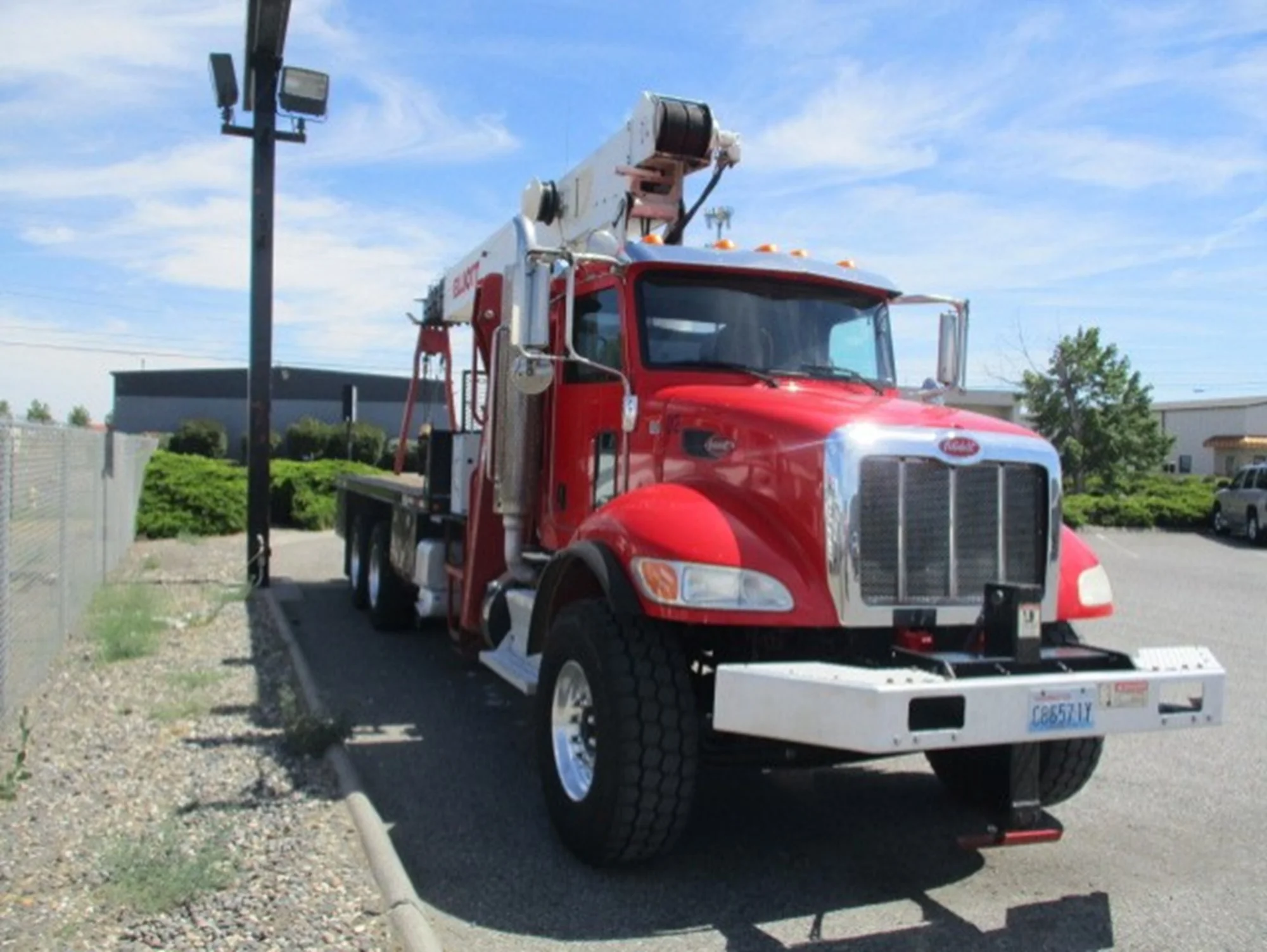 2015 Peterbilt 348 in Pasco, WA — photo 2