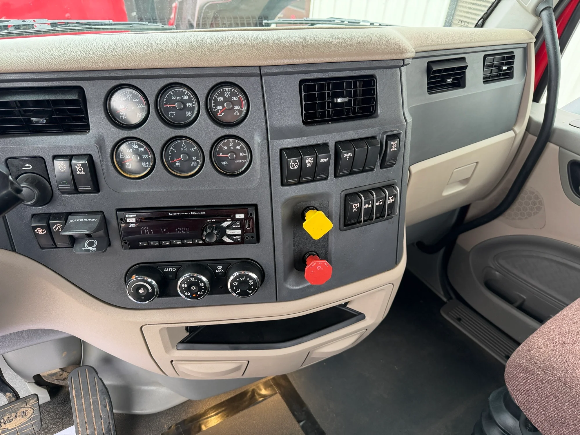 2020 Peterbilt 567 in Joplin, MO — photo 10