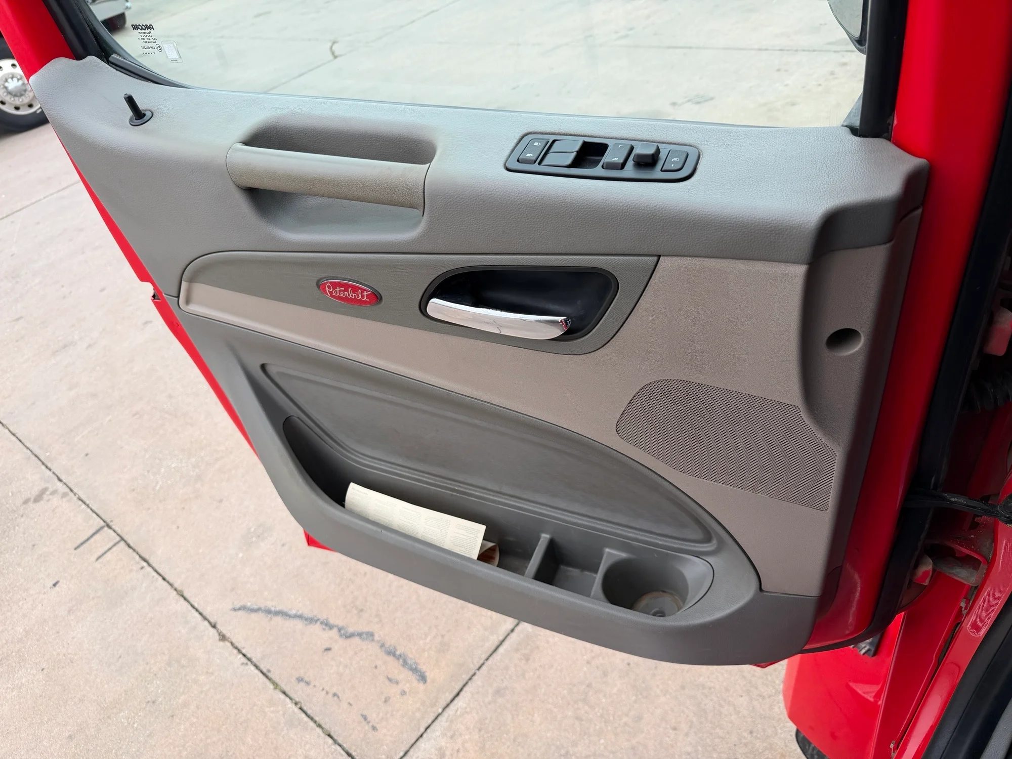 2020 Peterbilt 567 in Joplin, MO — photo 13